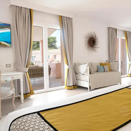 מלון Cala Caterina - Relaxing Escape 4*