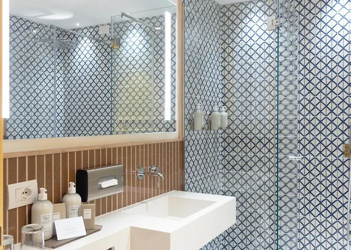 Hotel Cala Caterina 4*