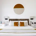 מלון Cala Caterina - Relaxing Escape 4*