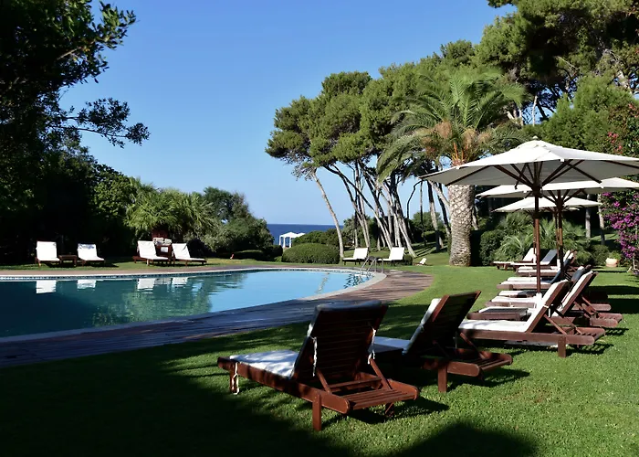 מלון Cala Caterina 4*