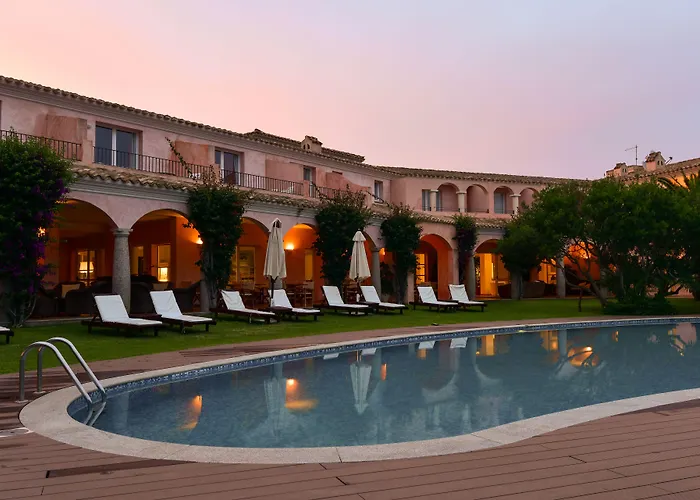 فندق Cala Caterina 4*